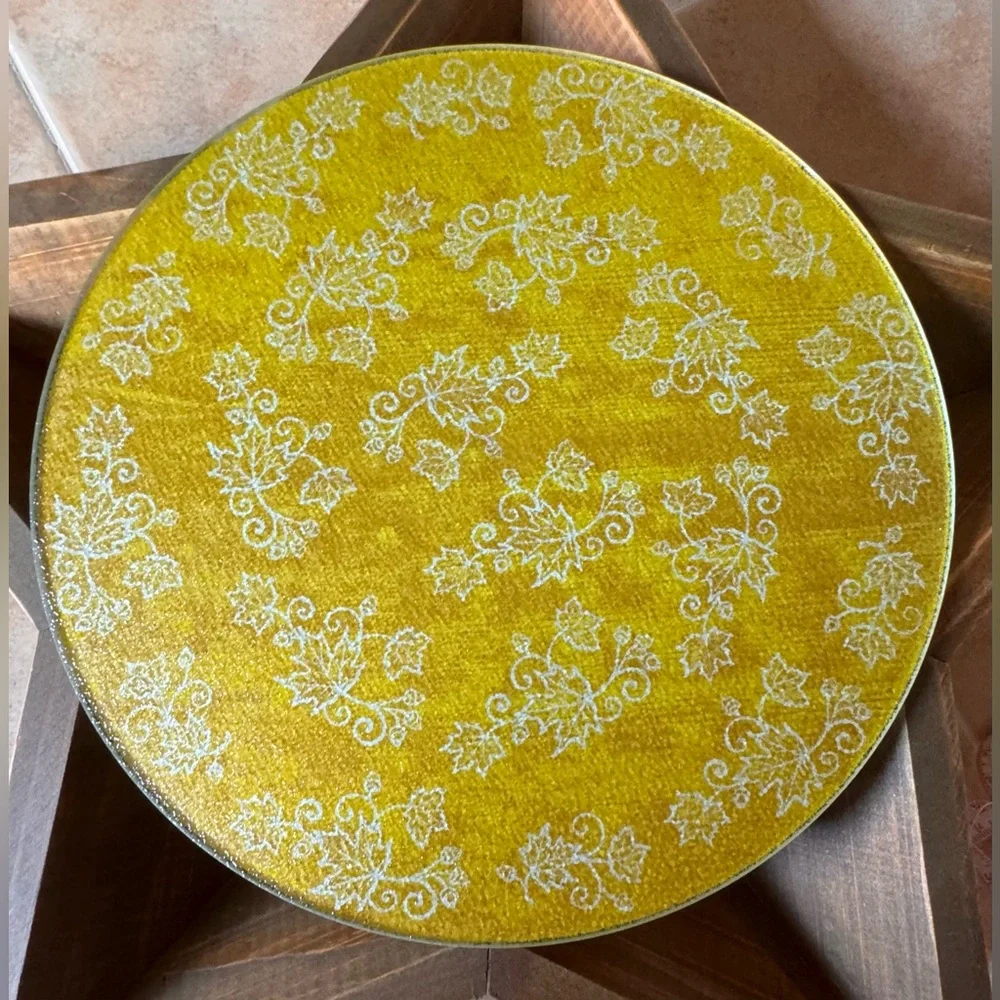 🎄3/$20‼️Cutting Board Glass Fall Leaves plate🍂🍁 - Picture 1 of 5